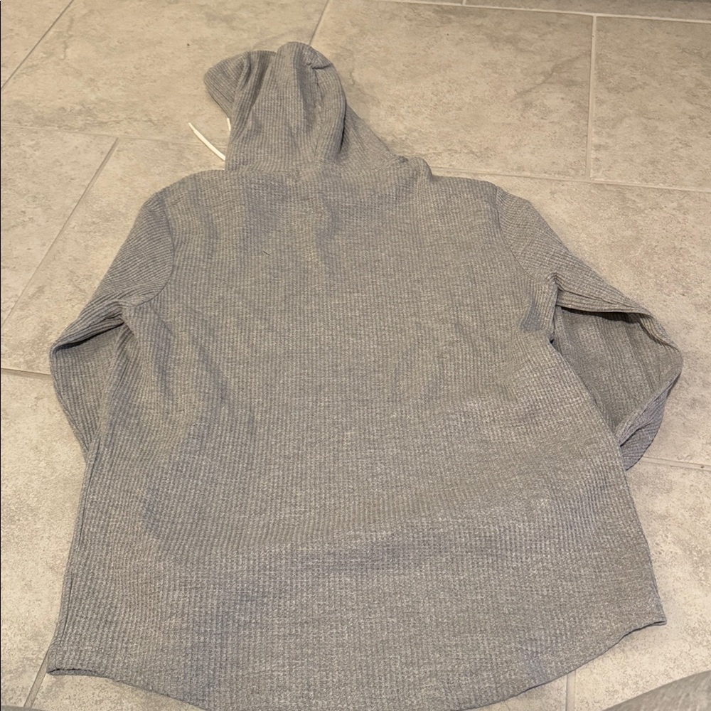 Forever 21 Men's Heather Gray Hoodie Sweater - Picture 2 of 3